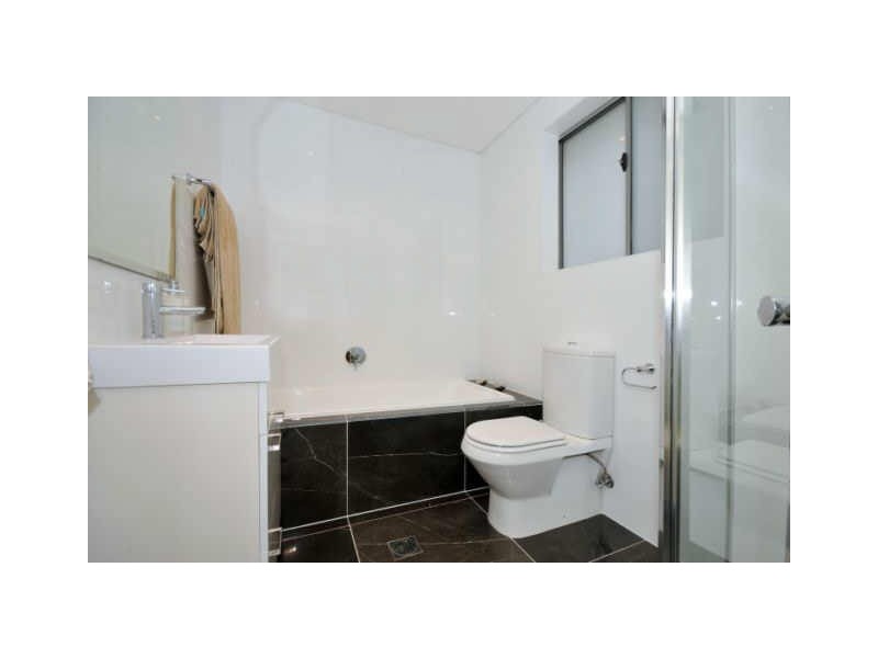 2/15A Linsley Street, Gladesville NSW 2111