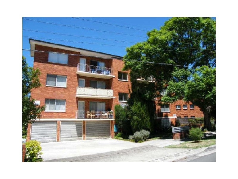 2/13 Harvard Street, Gladesville NSW 2111