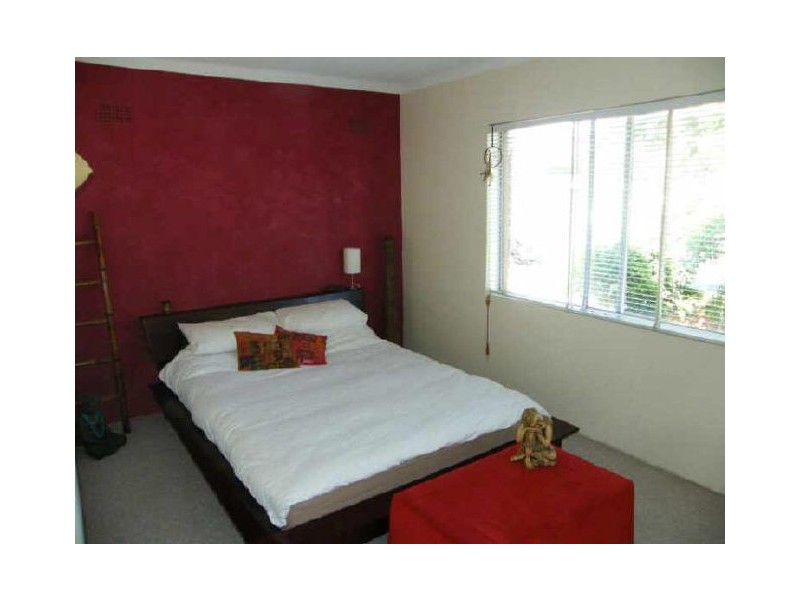 2/13 Harvard Street, Gladesville NSW 2111