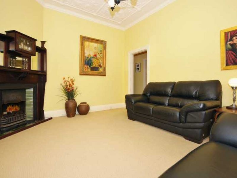 4 Lyndhurst Street, Gladesville NSW 2111