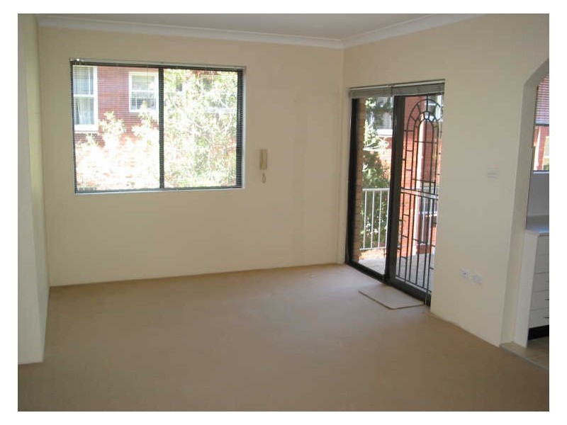 4/8 Pittwater Road, Gladesville NSW 2111