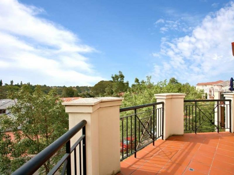 12/6 Mortimer Lewis Drive, Huntleys Cove NSW 2111