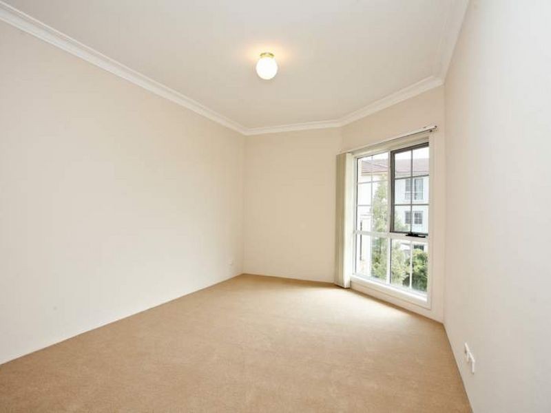 12/6 Mortimer Lewis Drive, Huntleys Cove NSW 2111