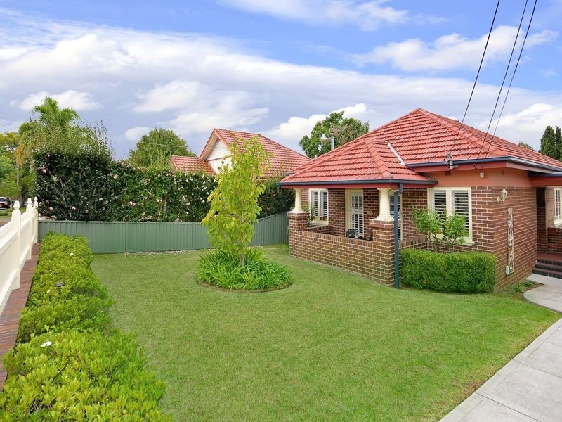 23 Beattie Ave, Denistone East NSW 2112