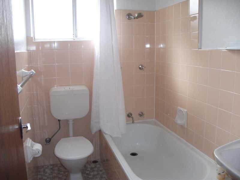 8/3 Western Crescent, Gladesville NSW 2111