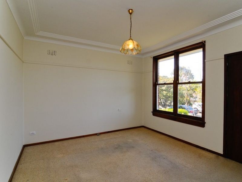 12 Windeyer Avenue, Gladesville NSW 2111