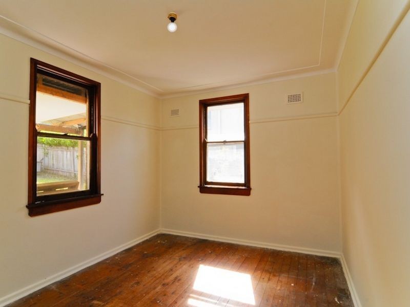 12 Windeyer Avenue, Gladesville NSW 2111