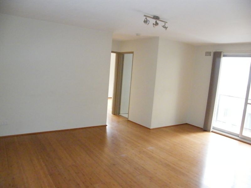 2/15 Linsley Street, Gladesville NSW 2111