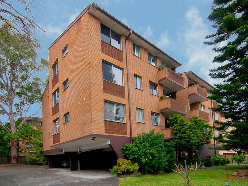 2/27 Morrison Road, Gladesville NSW 2111