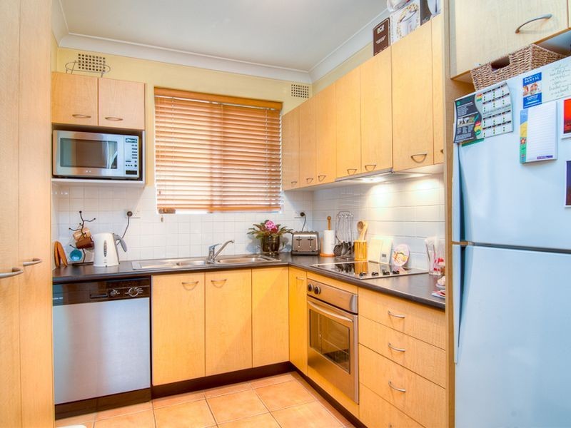 2/27 Morrison Road, Gladesville NSW 2111