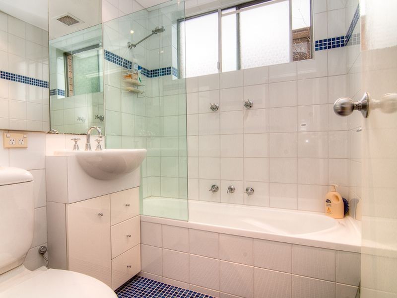 2/27 Morrison Road, Gladesville NSW 2111