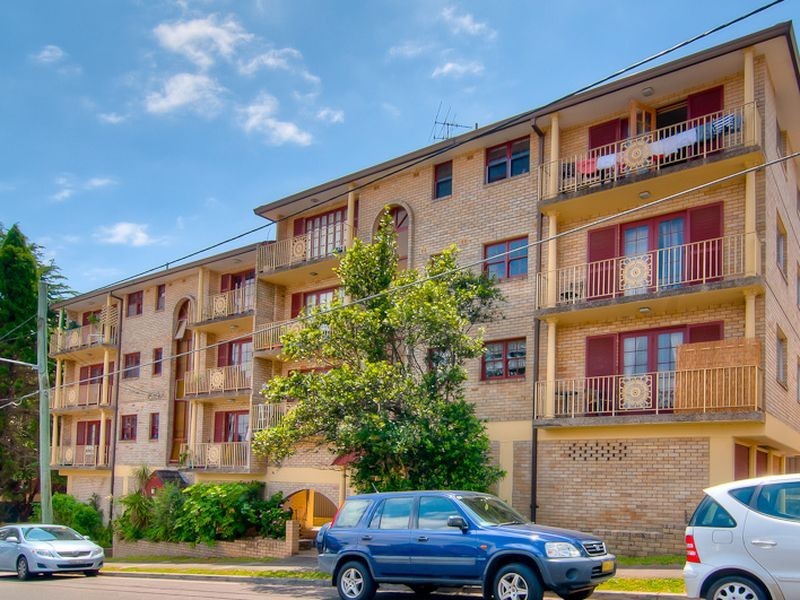 2/14 Pearson Street, Gladesville NSW 2111