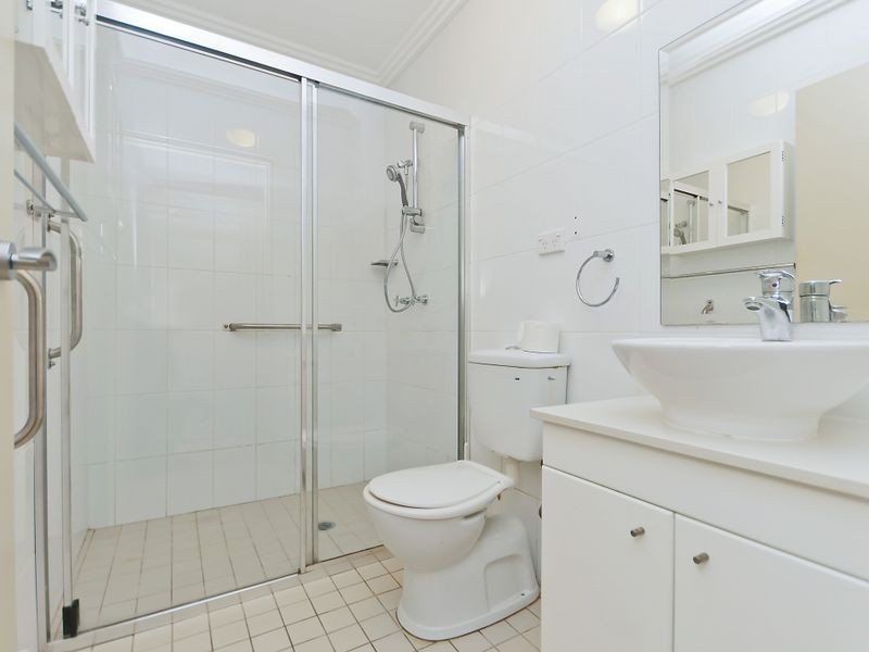 4/1A Hilly Street, Concord NSW 2137
