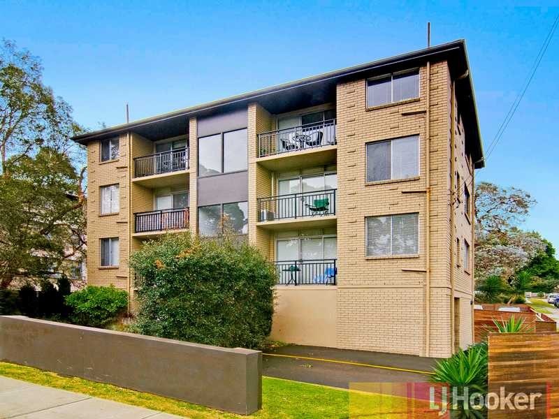 7/18 Pittwater Road, Gladesville NSW 2111