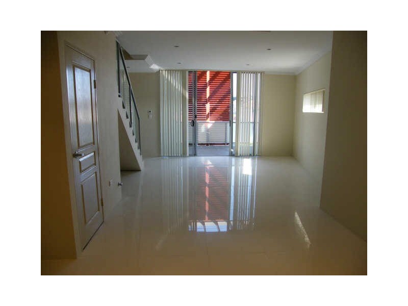 11/3-7 Cowell Street, Gladesville NSW 2111