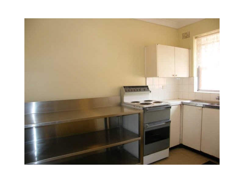 12/3 Western Crescent, Gladesville NSW 2111