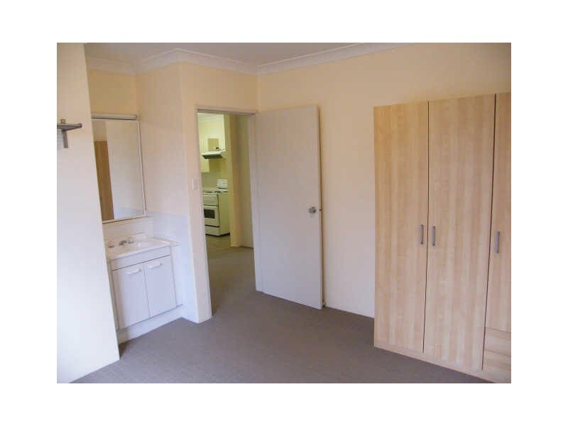 16/11A Cambridge Street, Gladesville NSW 2111