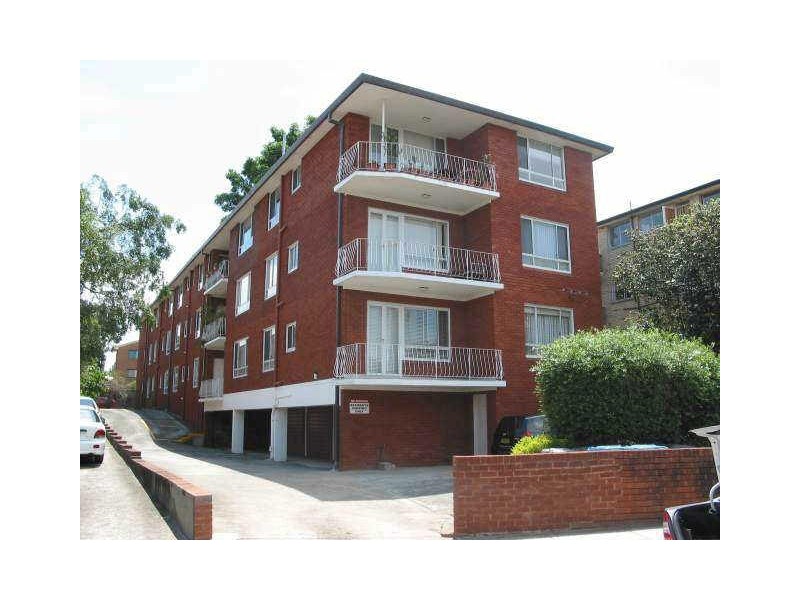 1/27 Wharf Road, Gladesville NSW 2111