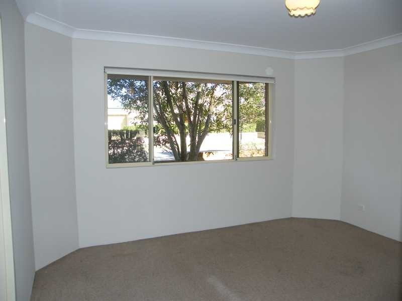 8/33 Wharf Road, Gladesville NSW 2111