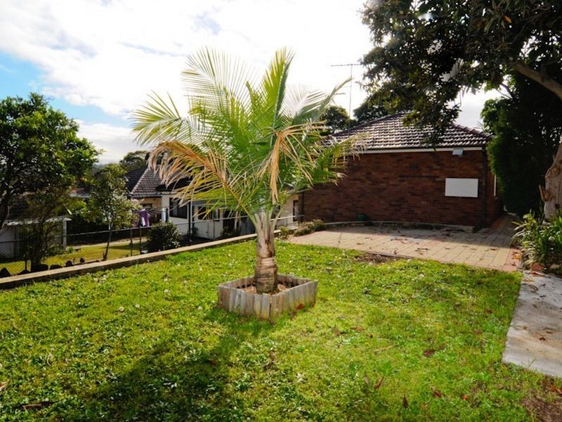 2 Primrose Avenue, Ryde NSW 2112