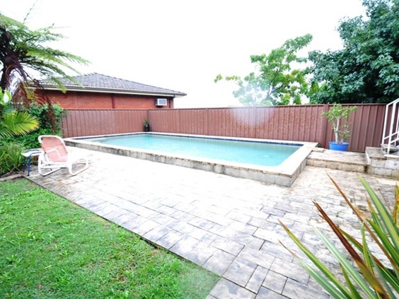 2/171 Avoca Drive, Green Point NSW 2251