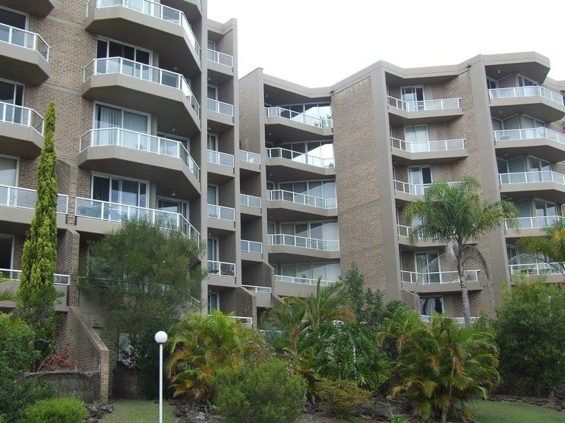 58/91-95 John Whiteway Drive, Gosford NSW 2250