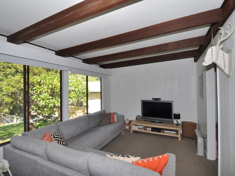 32 Serpentine Road, Erina Heights NSW 2260