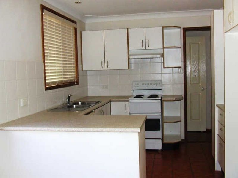 32 Melaleuca Crescent, Tascott NSW 2250