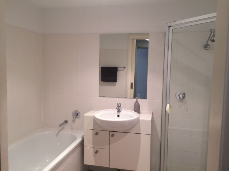 432/80 John Whiteway Drive, Gosford NSW 2250