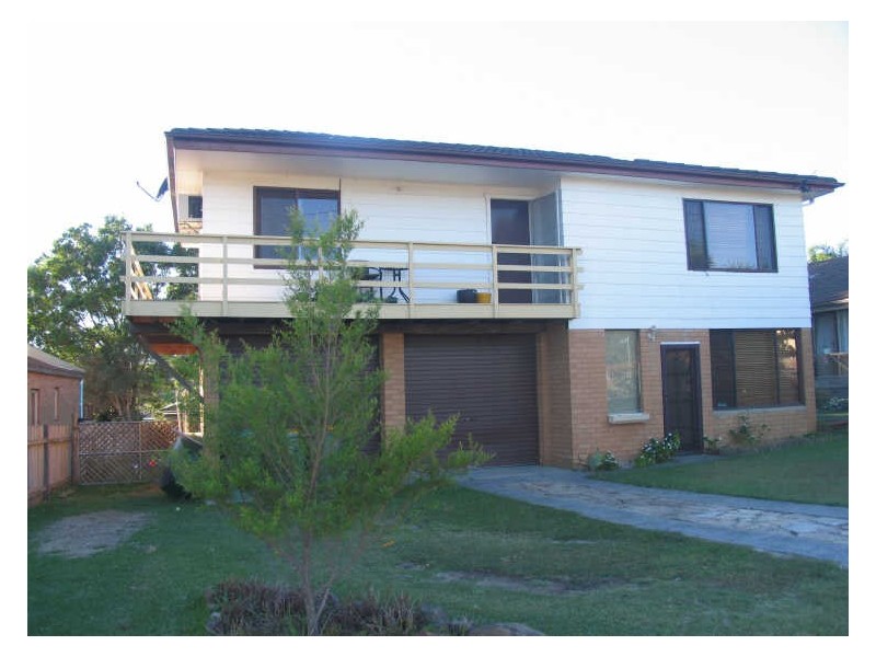 36 Germaine Avenue, Bateau Bay NSW 2261