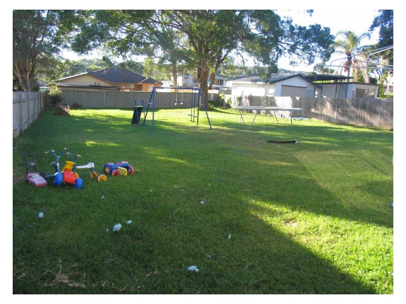 36 Germaine Avenue, Bateau Bay NSW 2261