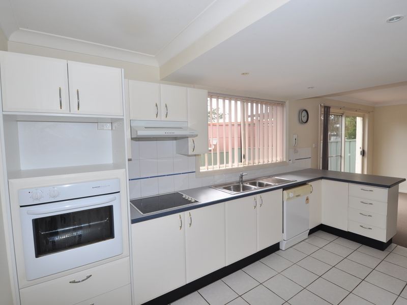 7/4 Parsons Road, Lisarow NSW 2250