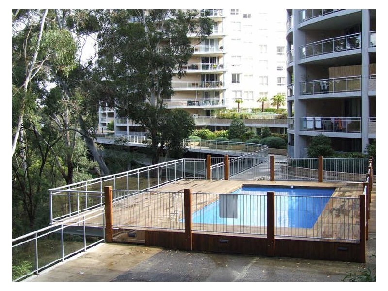402/80 John Whiteway Drive, Gosford NSW 2250