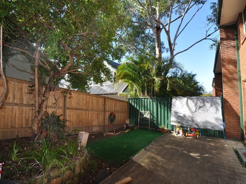 2/39 Wells Street, East Gosford NSW 2250