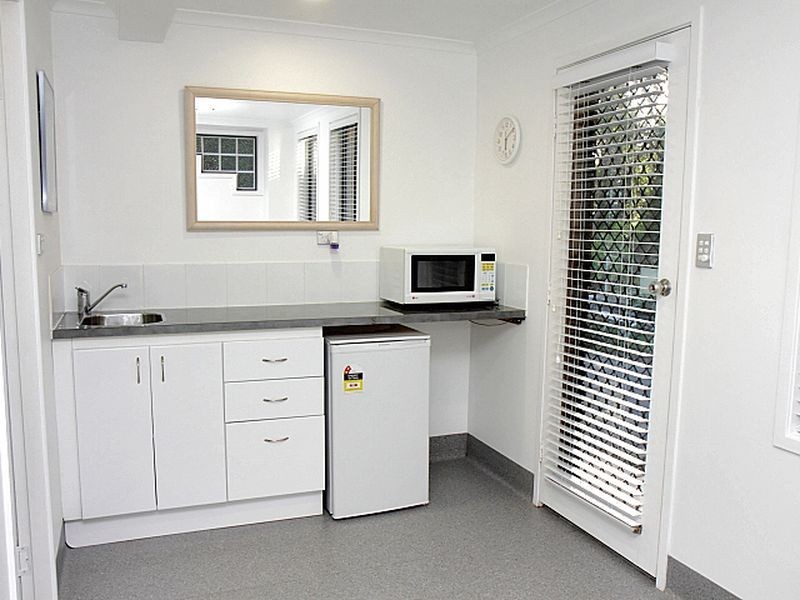 9/43 Rainforest Road, Wyoming NSW 2250