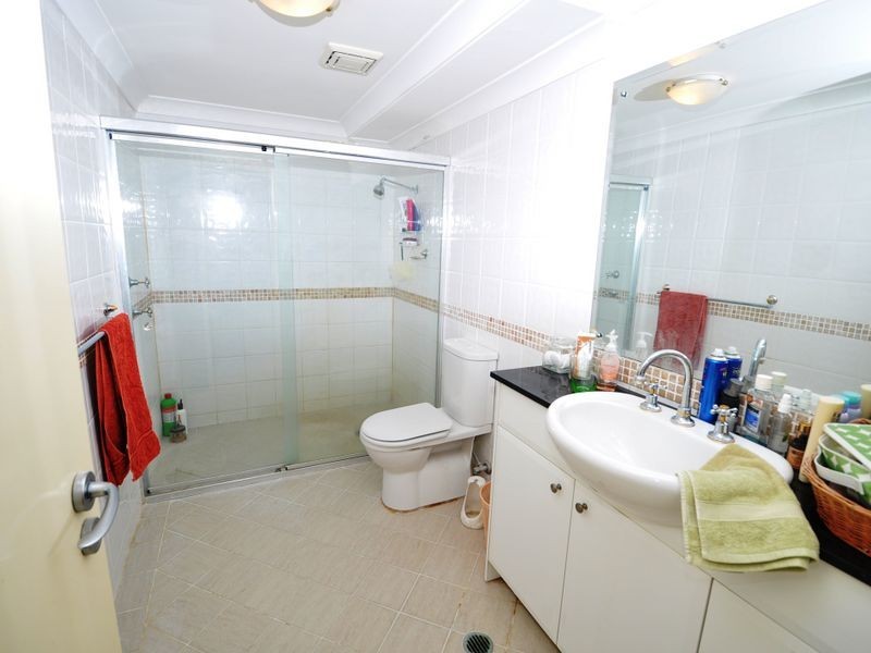 4/92 John Whiteway Drive, Gosford NSW 2250