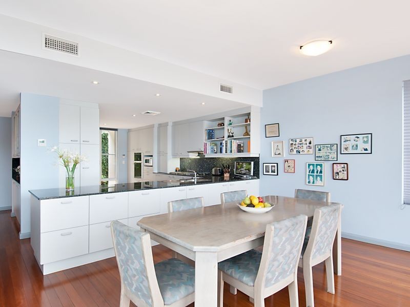 37 Caroline Street, East Gosford NSW 2250