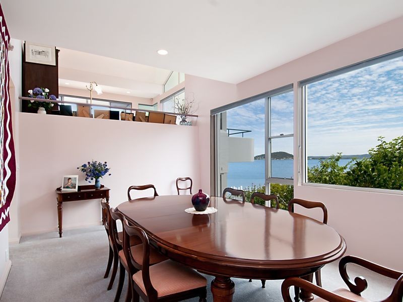 37 Caroline Street, East Gosford NSW 2250