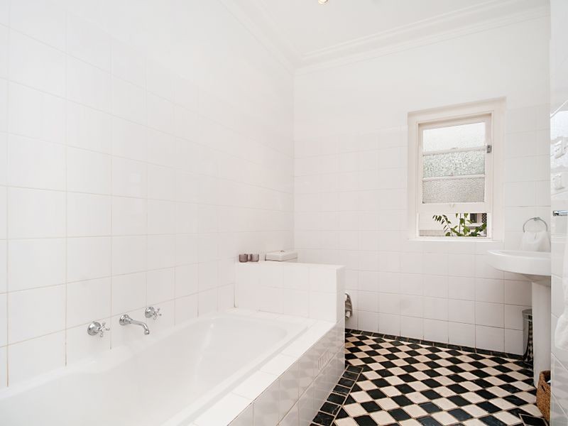 13 Eulalia Avenue, Point Frederick NSW 2250