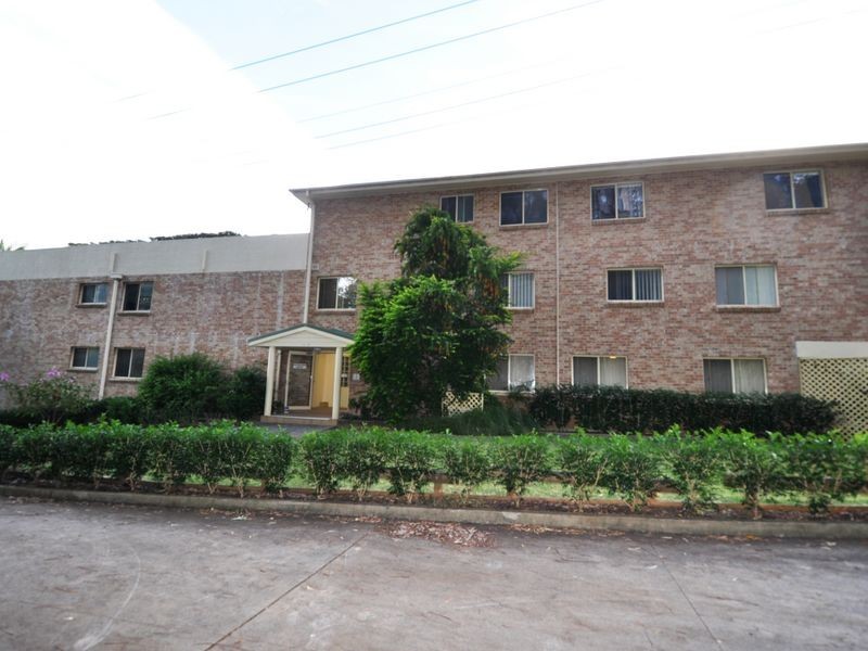 1/2-4 Mulkarra Avenue, Gosford NSW 2250