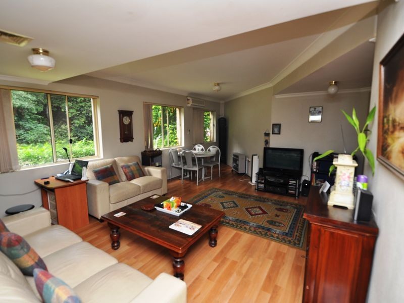 1/2-4 Mulkarra Avenue, Gosford NSW 2250