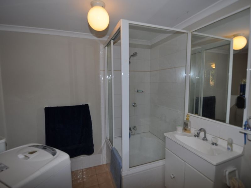 1/2-4 Mulkarra Avenue, Gosford NSW 2250