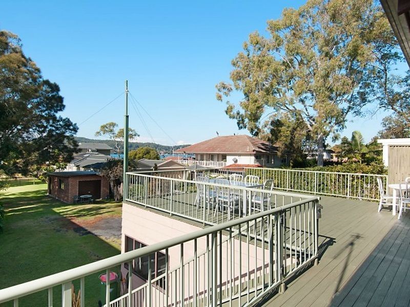 87 Albany Street, Point Frederick NSW 2250