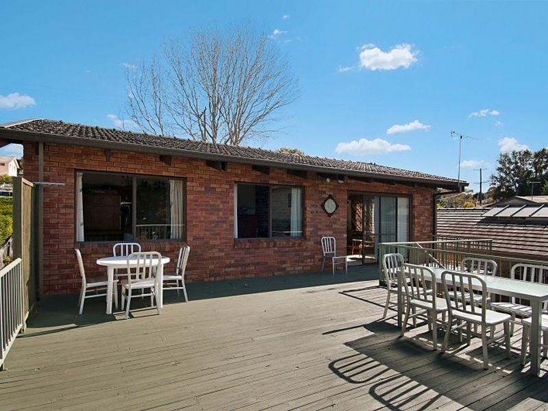 87 Albany Street, Point Frederick NSW 2250