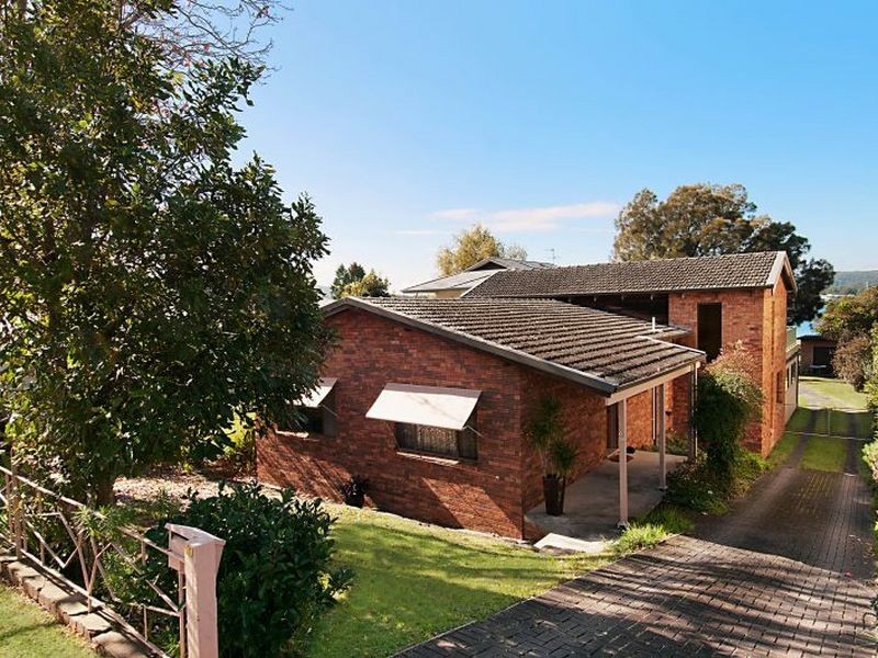 87 Albany Street, Point Frederick NSW 2250