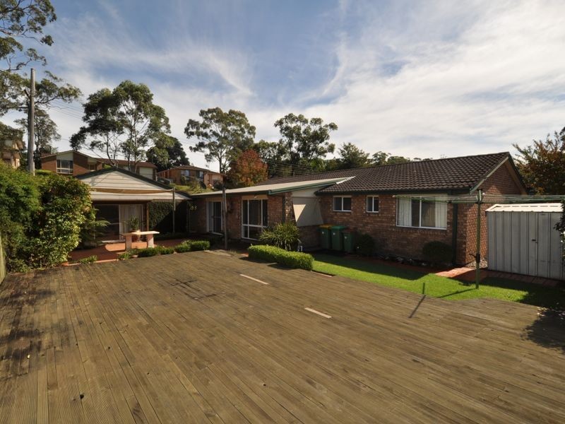 6 Yirik Close, Lisarow NSW 2250