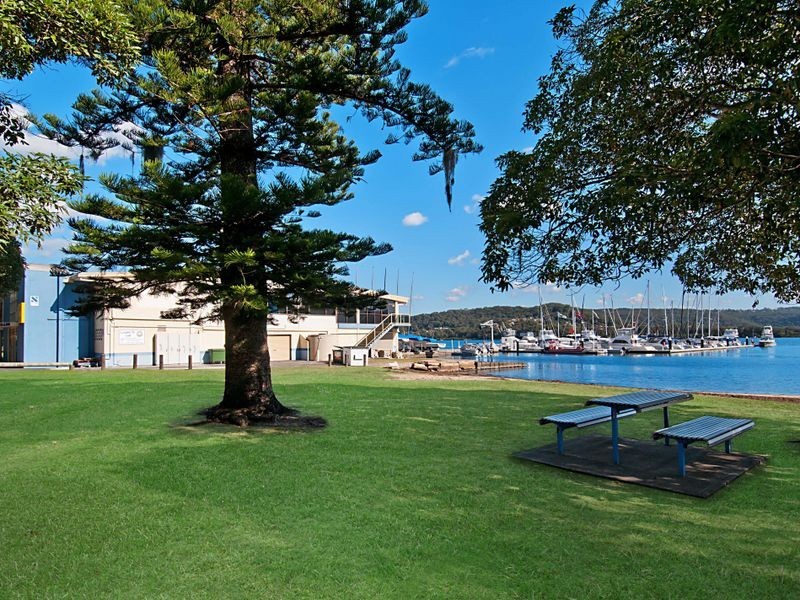 Point Frederick NSW 2250