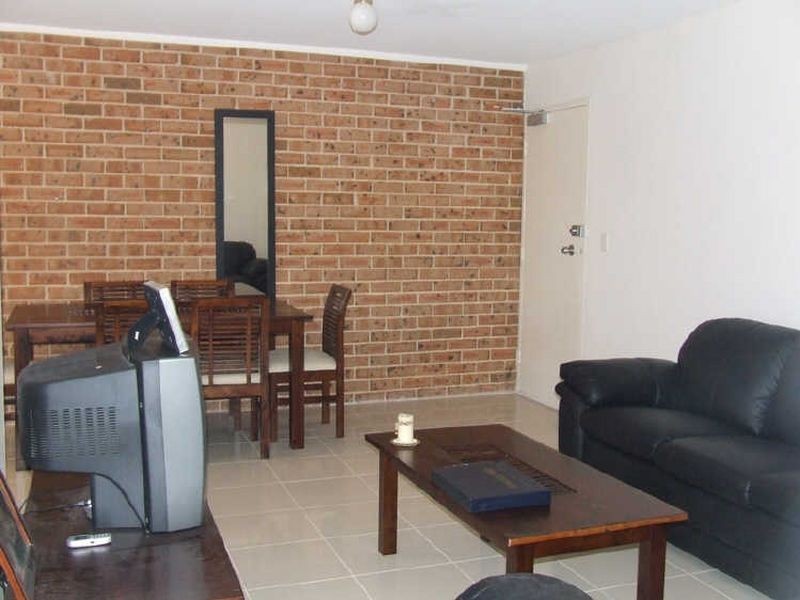 8/23-27 Hills Street, Gosford NSW 2250