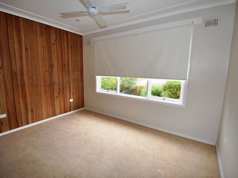 38 Orange Parade, Wyoming NSW 2250