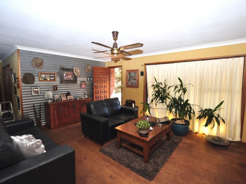 73 Day Street, Wyoming NSW 2250